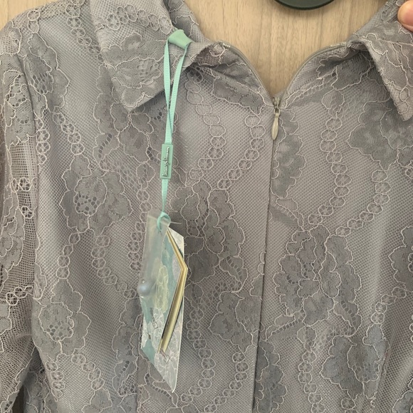 Lace Dress - Picture 7 of 8